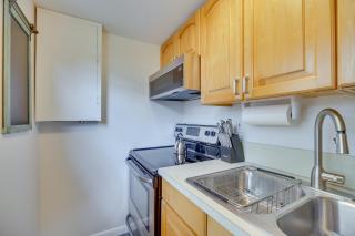 Vero Beach Studio with Shared Patio about 3 Mi to Beach! - 5