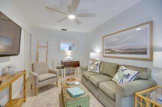 Vero Beach Studio with Shared Patio about 3 Mi to Beach! - 1