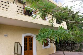 Bright apartment with balcony close to the beach #4 - Ayía Marína - 8