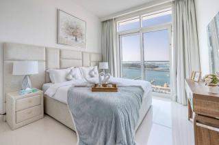 Elegant 1BR Apartment with Sea View and Free Beach Access - Dubai - 0