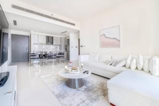 Elegant 1BR Apartment with Sea View and Free Beach Access - 4