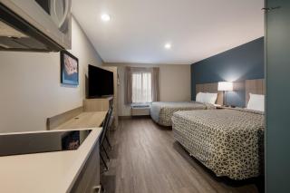 WoodSpring Suites Fort Myers - Cape Coral - 4