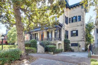 Downtown Savannah Apartment, Walk to Forsyth Park! - 9