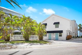 Parrot Beach Cottages Suite #2 - Siesta Key - 3