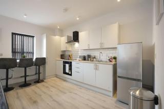 Modern 2 Bed Apt, 7ft Pool Table, Sheffield City Centre, FREE Parking, Netflix - Hosted by Stay Host Save - Sheffield - 6