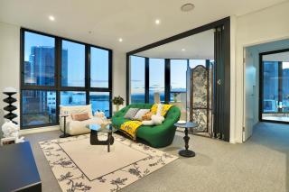 Lumière Waterside Oasis - Views, Parking, Ease - Sidney - 0
