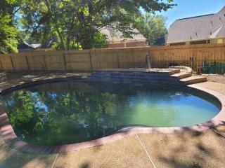 Modern Vast Southern Home with Pool Near Shops - Memphis - 8