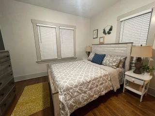 The Hamilton House Family Home - 9