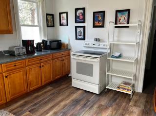 Great Gorge Guesthouse - Walk to the Falls, the Casino and all Downtown Restaurants - Across from the Aquarium - 3