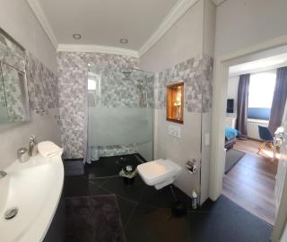 Apartmenthaus am See - Seeblick Suite - Nähe Motorsportarena - 5