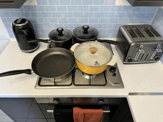 4 Bedroom Anfield House, 7 beds, Free Parking, Garden - 5 mins to LFC, 15 mins to City Centre - Liverpool - 1