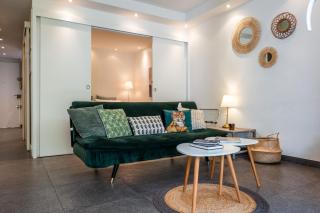 1-Br Garden-level inside Upscale District - 4
