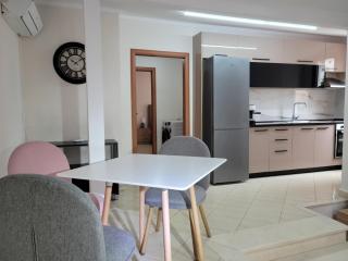 Gledis Apartment Tirana - Panoramic City Terrace - 5