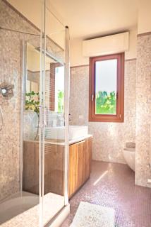 Ampio attico con terrazzo con vista, centrale, parcheggio gratis - Milano Marittima - 4