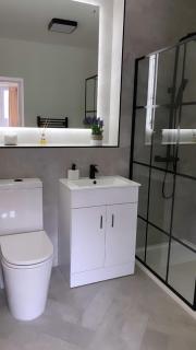 3 Bedroom House Near City Centre Glasgow Sleeps 7 - Glasgow - 8