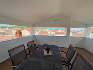 Apartmant SEASIDE - 350m from beach, great terrace, 2+2 - Kukljica - 1
