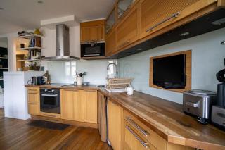 Nice Appartment near Buttes Chaumont - París - 4
