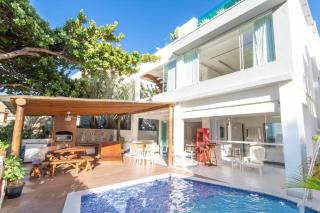 Porto Brasil resort, beira mar, casa com 4 suítes, piscinas - Parnamirim - 0