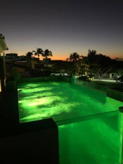 Porto Brasil resort, beira mar, casa com 4 suítes, piscinas - Parnamirim - 6