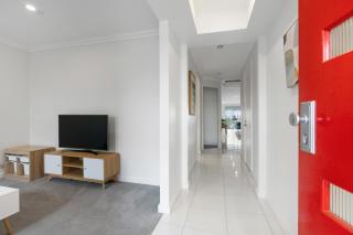 Hindmarsh Island Marina Lifestyle - BYO Linen - 1