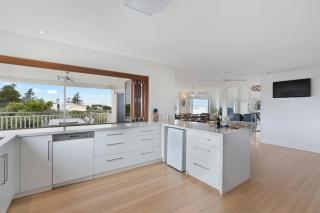 72 Seagull Ave Chiton - BYO Linen - Hayborough - 1