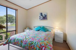 Cave Street Retreat - 38 Cave Street Goolwa Beach - BYO Linen - Goolwa South - 1