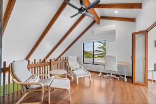 1 Bowley Street Goolwa Beach - BYO Linen - Goolwa South - 4