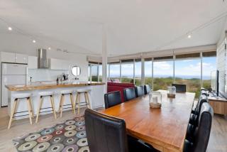 Chiton Breeze - Seagull Ave Hayborough - Linen Included - 9