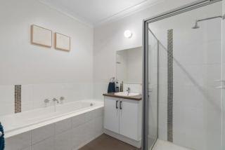 13A Elliot Avenue, Hayborough Sea Views, Walk to Beach, Wi-Fi & Bikeway - 1