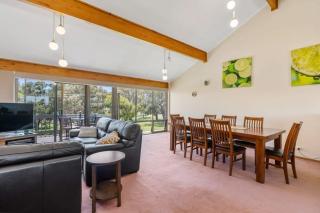 4 1 Harbour View Terrace BYO Linen - Victor Harbor - 5