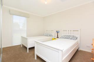 24A Petrel Ave - Wi-Fi - No Linen Included - Encounter Bay - 3