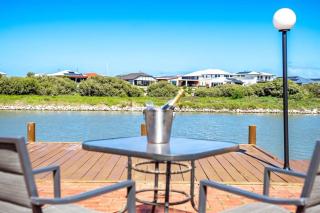 71 Blanche Pde Hindmarsh Island - No Linen Included - Hindmarsh Island - 0