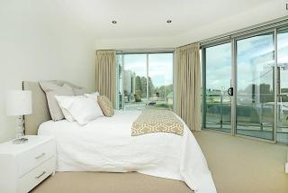 Gallery 7 - Town Centre - Wi-Fi - Linen Included - 2