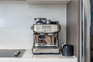 Meridian U1-4 Hutton St - Linen Included - 5