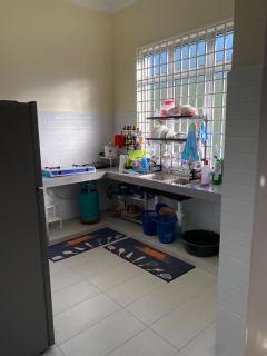 Zayyans Homestay - 5