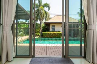 3 bedrooms private villa with garden Rawai - Phuket - 3