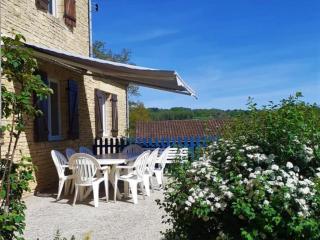 Maison de caractère en pierre, 7 km de Sarlat, avec terrasse, grand jardin et jeux pour enfants - FR-1-616-191 - Proissans - 4