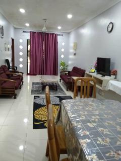 ZR Homestay Kemaman with 3 Bedroom 2 Bathroom - 2 Room AC 1 Room Fan - Not Sharing House - 2