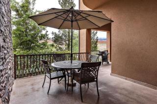 B2 Poolside Palace Top Floor 3 Bdrm Sunset View - 9