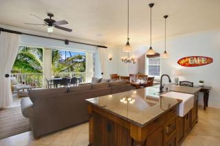 D211 Second Floor 3-bedroom Poolside Lanai - Koloa - 0