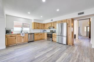 Private Pool and Patio Spacious Tempe Retreat - Tempe - 3