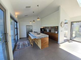 Private Retreat - Stunning Lake & Mountain Views - Queenstown - 5