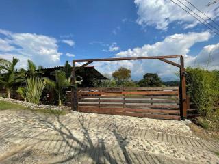 Cabaña entre montañas + Jacuzzi - Quindío - 2