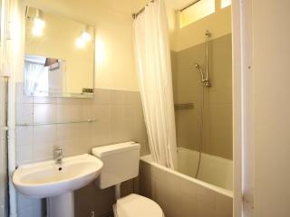 T3 duplex avec parking privatif à 100m du centre, proche thermes, wifi, équipé, max 5 pers, La Bourboule - FR-1-608-269 - La Bourboule - 4
