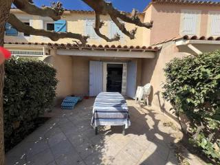 Pavillon cosy, proche plage et commerces, pour 6 pers., avec terrasse, garage et équipements modernes - FR-1-701-80 - Valras-Plage - 0