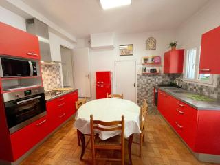 Confort et Charme au Cœur de Loches - Gîte Tout Inclus avec Cour et Parking - FR-1-381-572 - 6