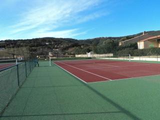 Studio cabine avec piscine, tennis et accès plage - 4 couchages - FR-1-226-544 - Roquebrune-sur-Argens - 2