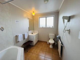 Gateway International Motel - 7