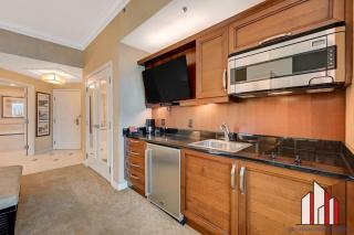 MGM Signature-29-617 Penthouse Studio F1 w Balcony - 7