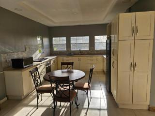 Mac Elegant Apartment - Beaton - 1